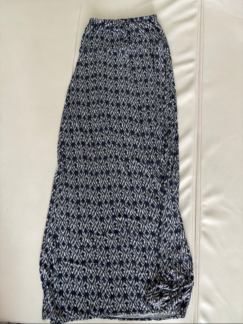 Max Studio Navy & White Printed Maxi Skirt Size Small